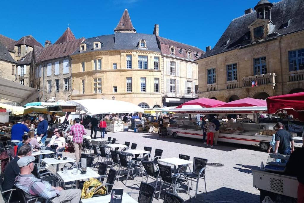 Cite Medievale, Charme & Calme, Bien Place 사흘라 라 카네다 외부 사진